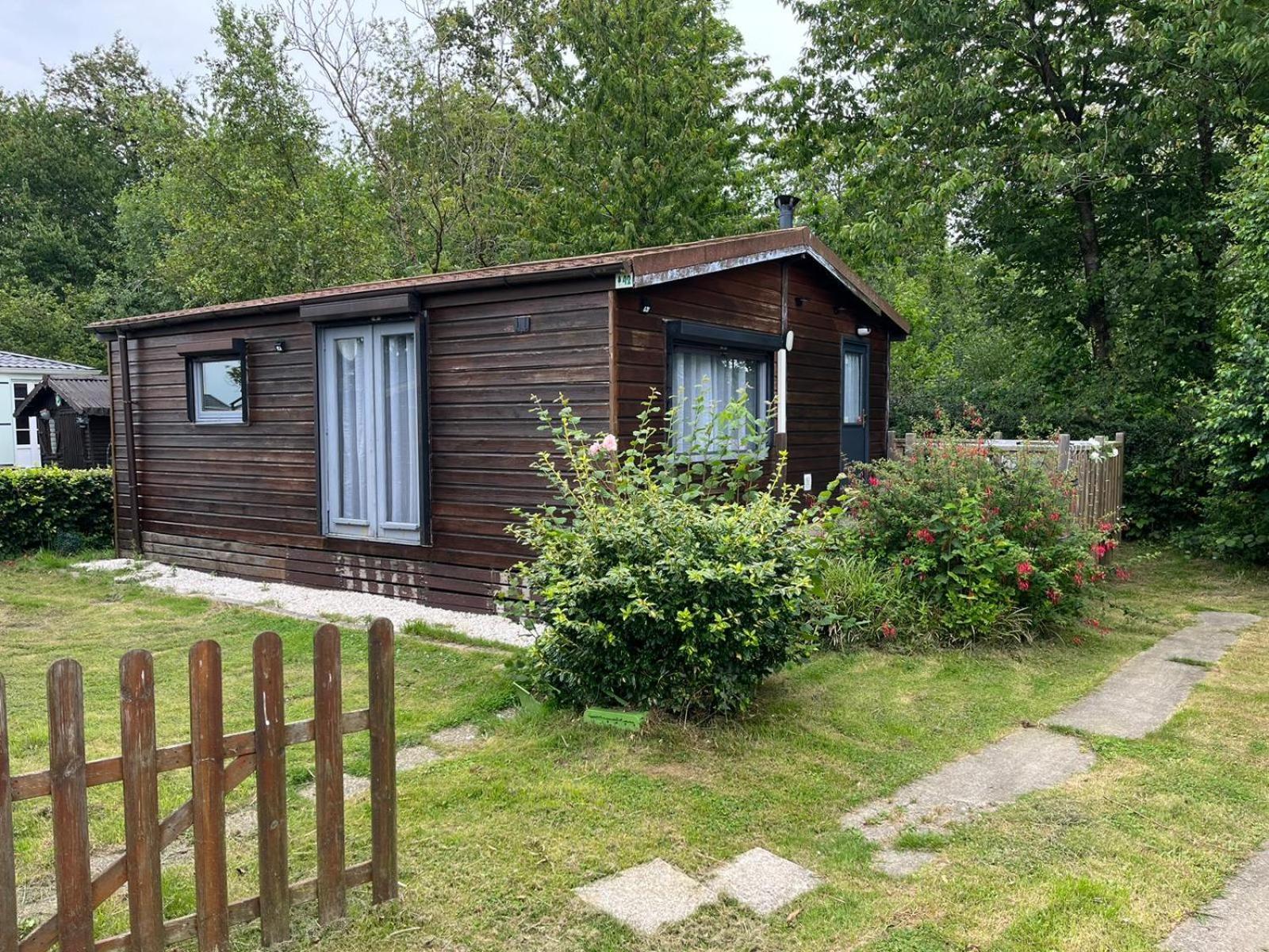 Camping La Tentation Renty Exterior photo